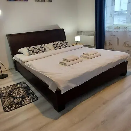 в центрі львова !!! * Lviv