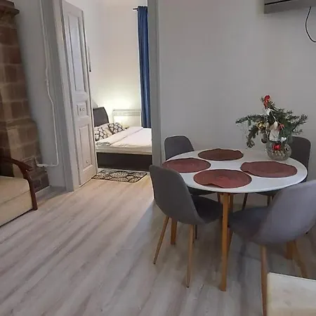 в центрі львова !!! *